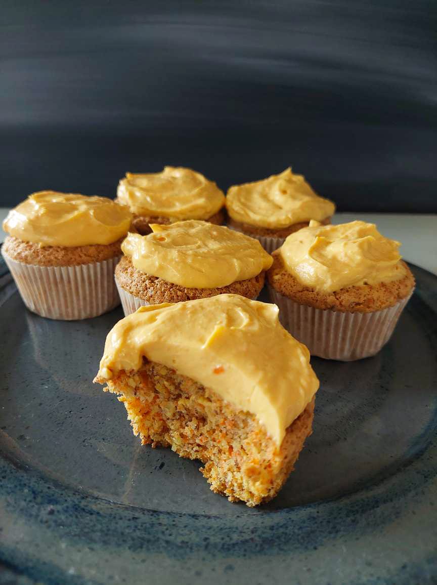 Carrot muffins with carrot curd/cream cheese topping