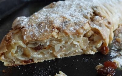 Authentic Bavarian Apple Strudel (with Vanilla Sauce)